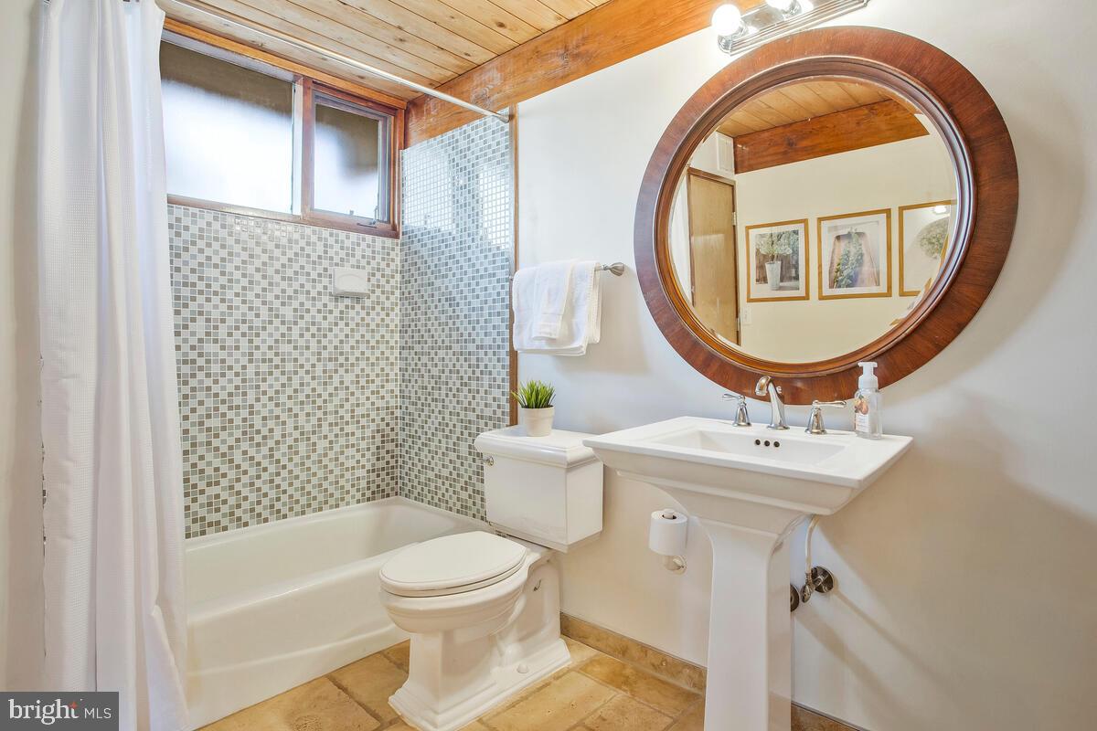 3187 Rolling Road Edgewater, MD 21037 - Photo 26 of 38 Gallery Image 26