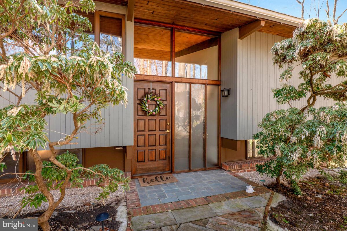 3187 Rolling Road Edgewater, MD 21037 - Photo 5 of 38 Gallery Image 5