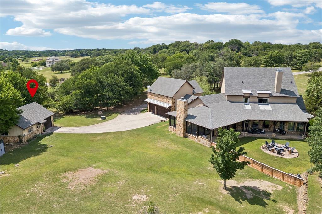 206 Rodeo Drive Azle, TX 76020 - Photo 4 of 40