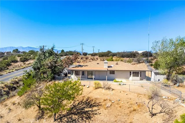 $529,900 | 8121 Anaconda Avenue, Oak Hills, CA 92344