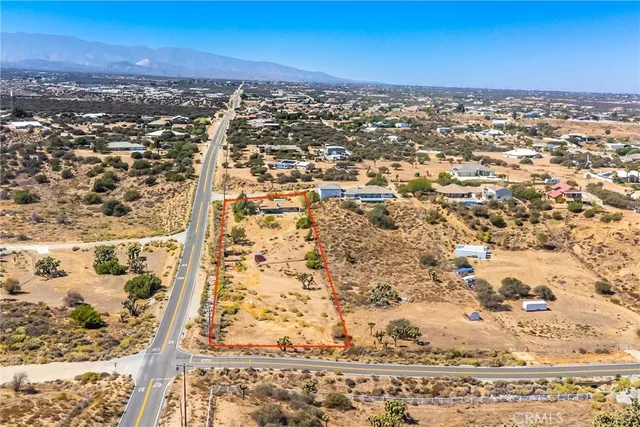 $529,900 | 8121 Anaconda Avenue, Oak Hills, CA 92344