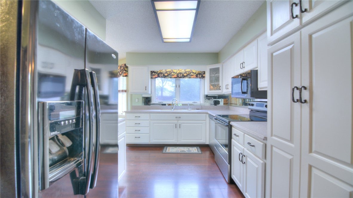 4484 Country Manor Lane Decatur, IL 62521 - Photo 10 of 33 Gallery Image 10