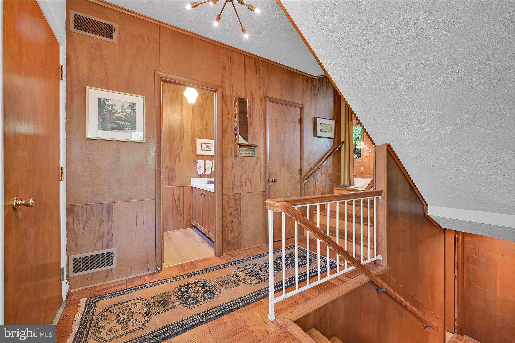 40 Devon Drive Reading, PA 19606 - Photo 15 of 57 Hallway