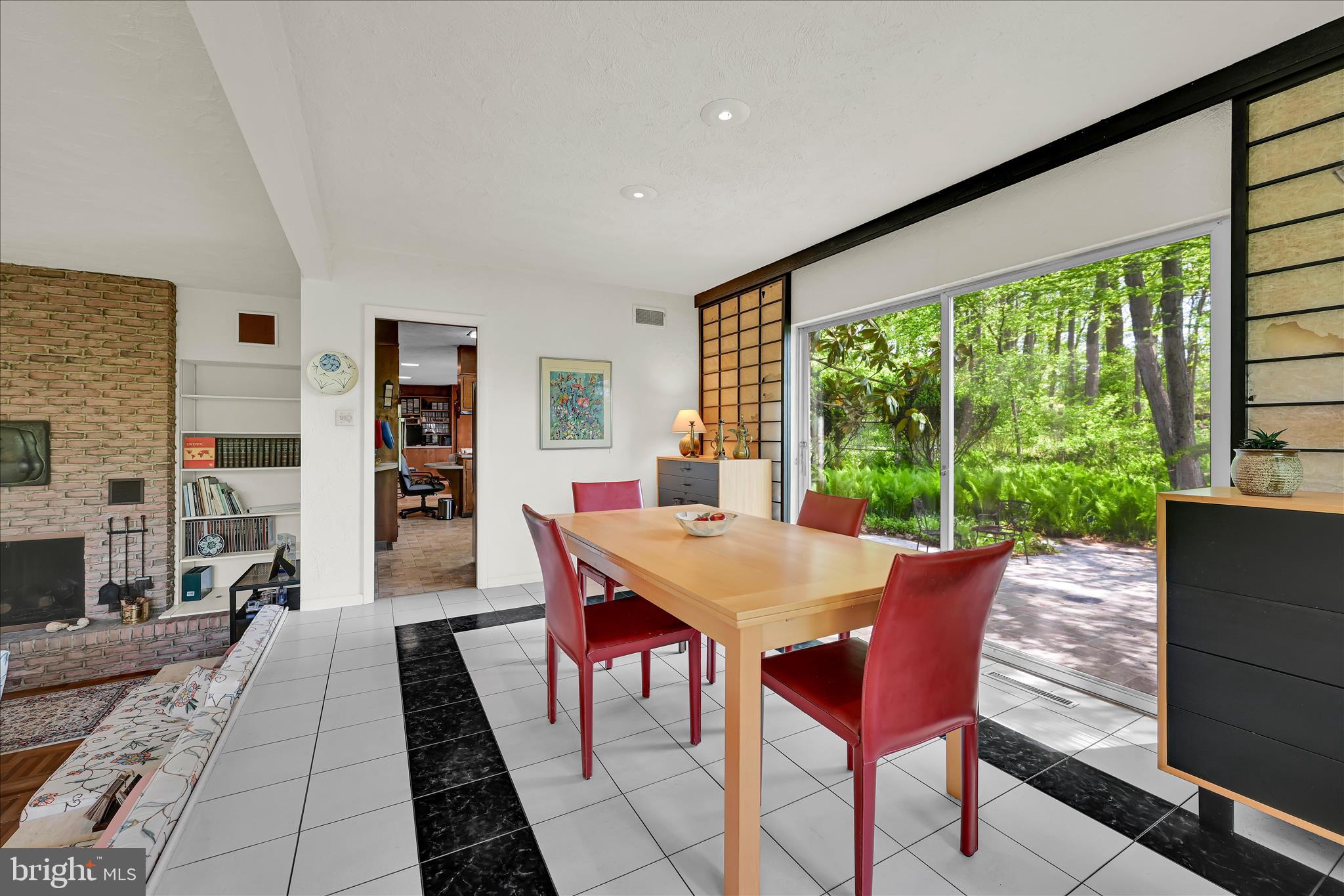 40 Devon Drive Reading, PA 19606 - Photo 20 of 57 Dining Area