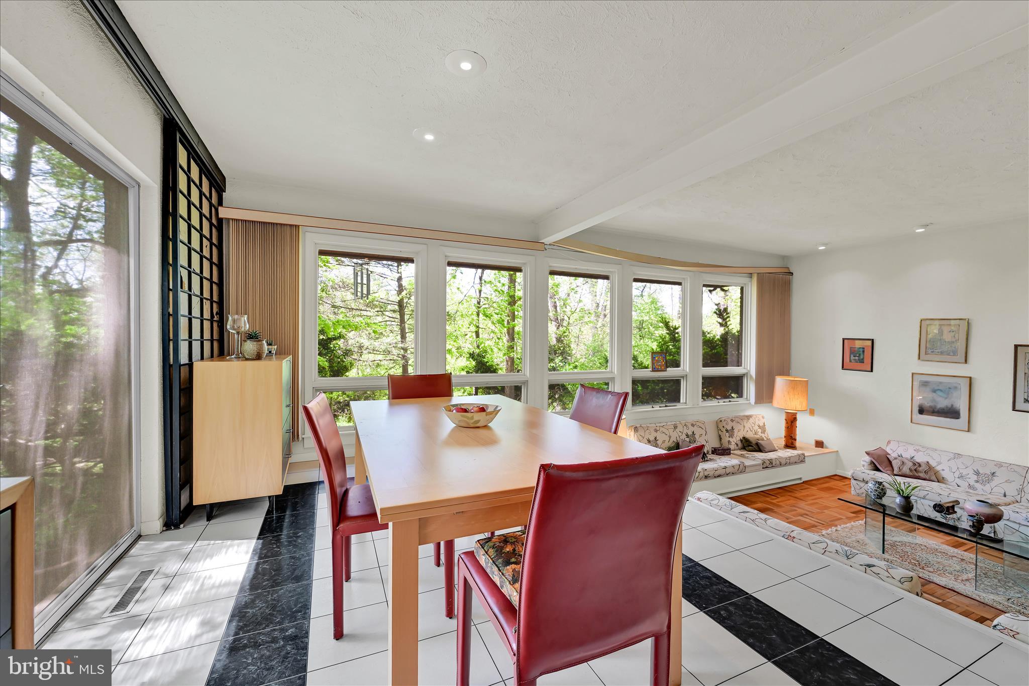 40 Devon Drive Reading, PA 19606 - Photo 21 of 57 Dining Area