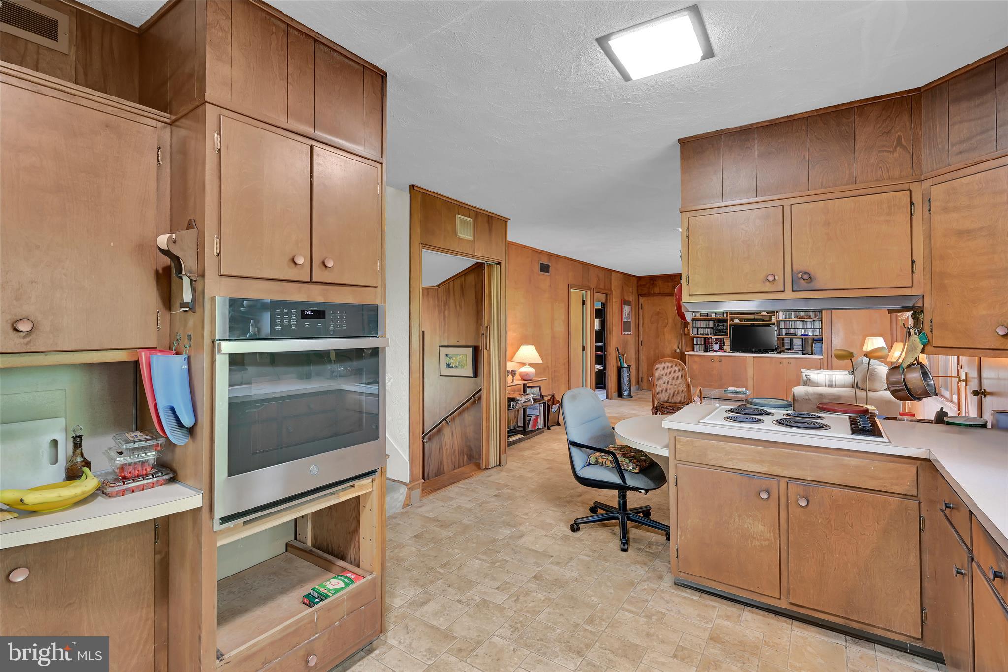 40 Devon Drive Reading, PA 19606 - Photo 24 of 57 Kitchen