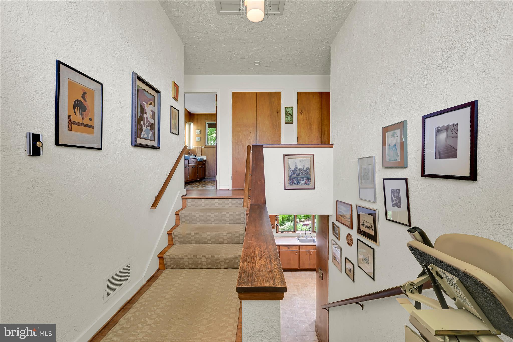 40 Devon Drive Reading, PA 19606 - Photo 34 of 57 Staircase