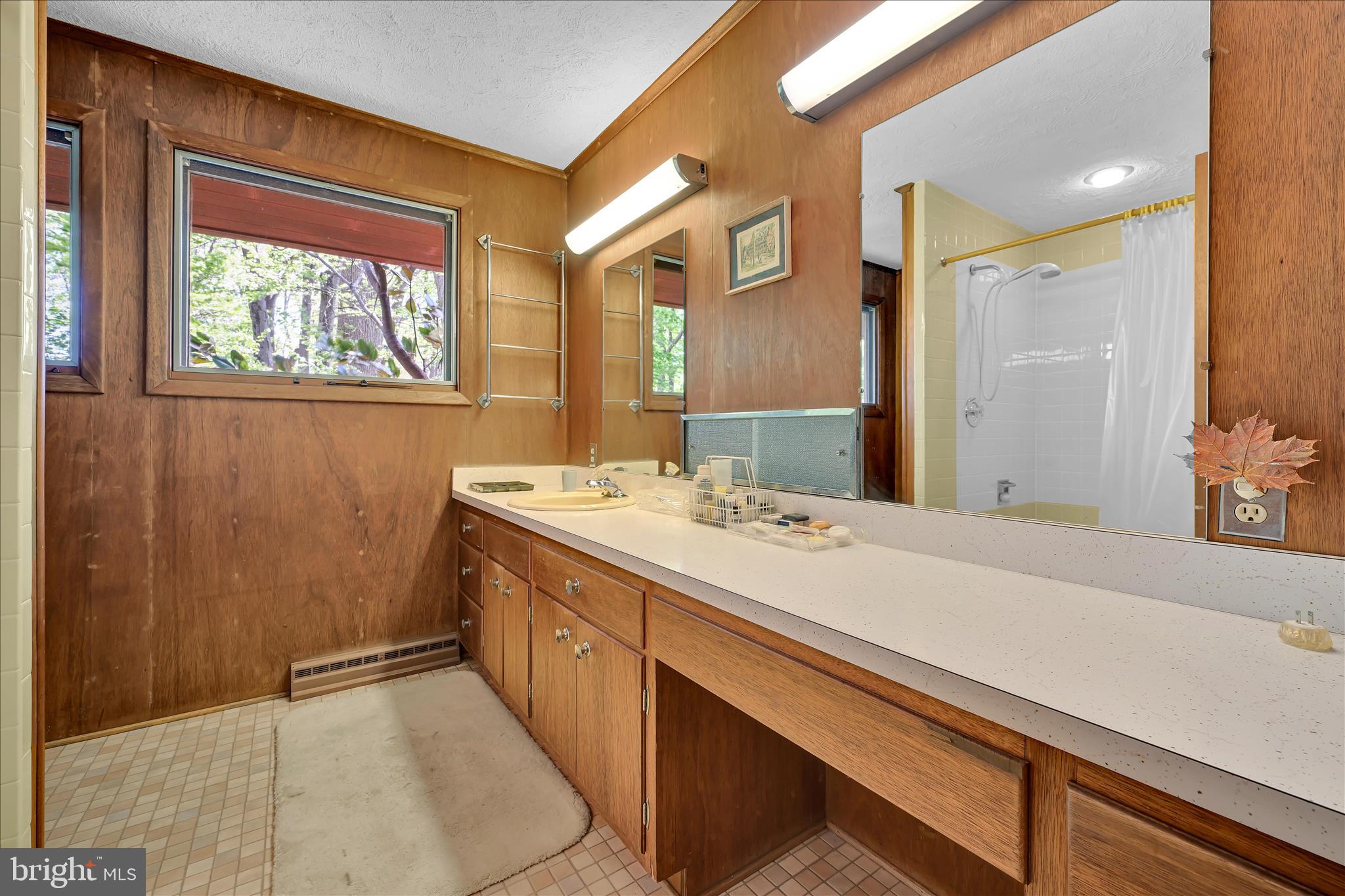 40 Devon Drive Reading, PA 19606 - Photo 40 of 57 Bathroom