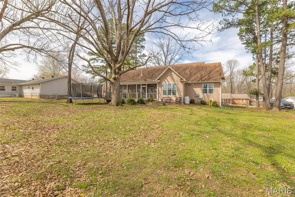 $379,900 | 6200 Pinecrest Drive, Poplar Bluff, MO 63901