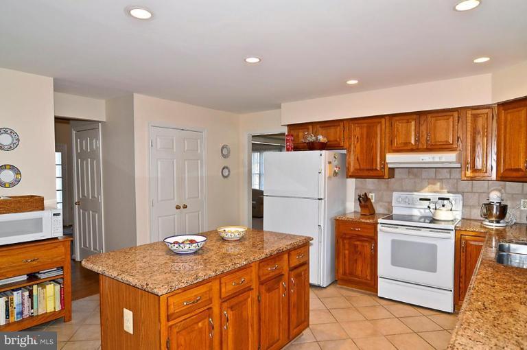 6405 Empty Song Road Columbia, MD 21044 - Photo 7 of 22 Kitchen #2