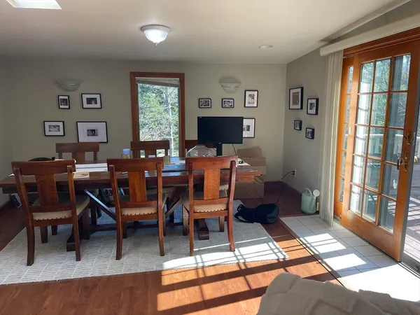 $2,800 | 576 Marrett Road, Unit 2, Lexington, MA 02421