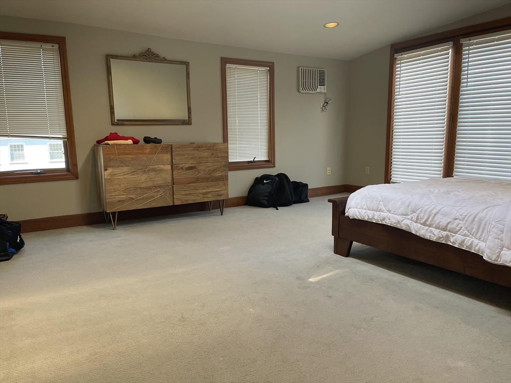 576 Marrett Road, Unit 2 Lexington, MA 02421 - Photo 14 of 22