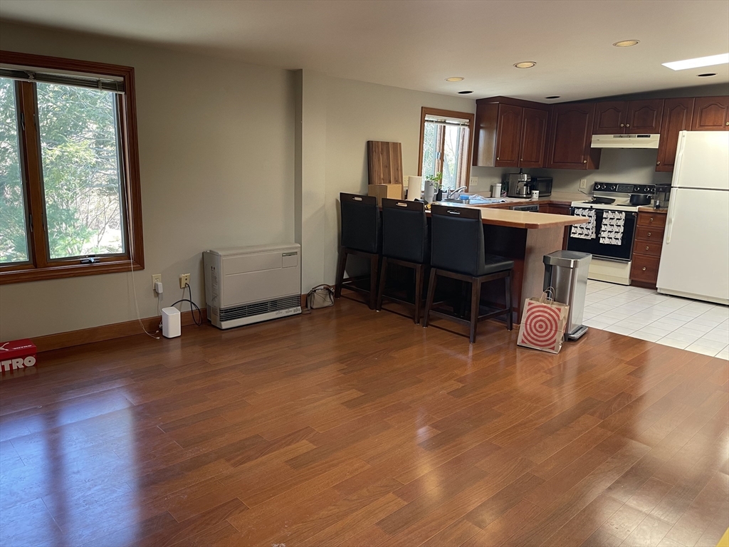 576 Marrett Road, Unit 2 Lexington, MA 02421 - Photo 2 of 22