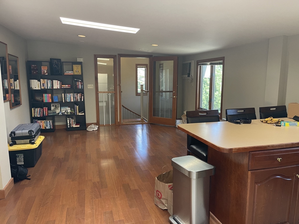 576 Marrett Road, Unit 2 Lexington, MA 02421 - Photo 4 of 22