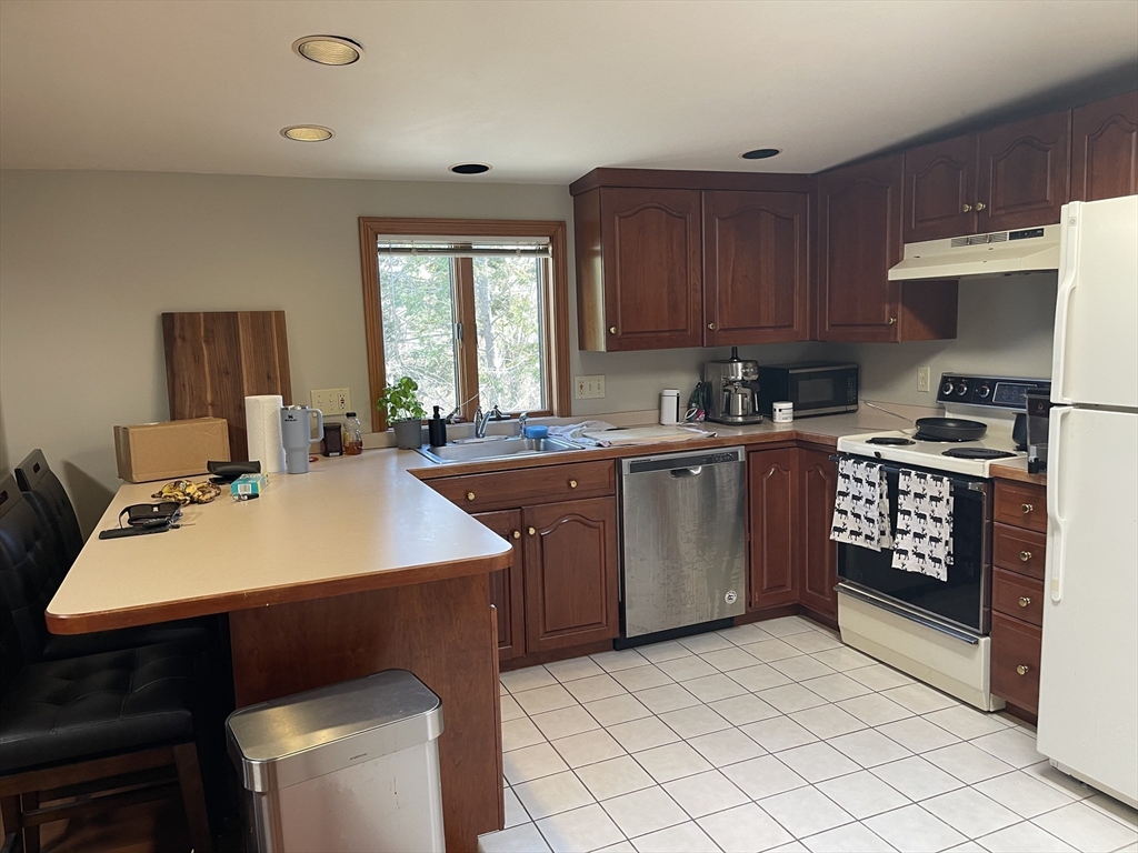 576 Marrett Road, Unit 2 Lexington, MA 02421 - Photo 6 of 22