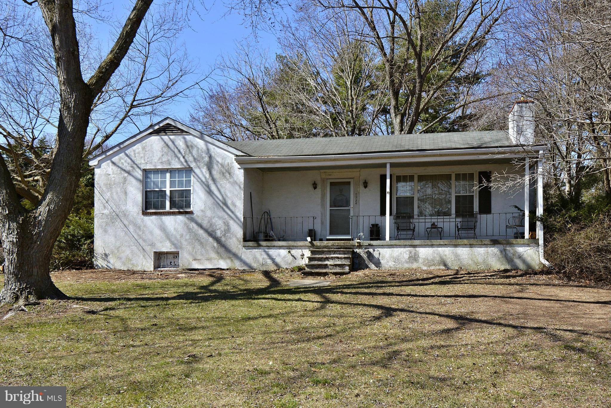 7954 Holly Road Pasadena, MD 21122 - Photo 2 of 20 Exterior (Front)