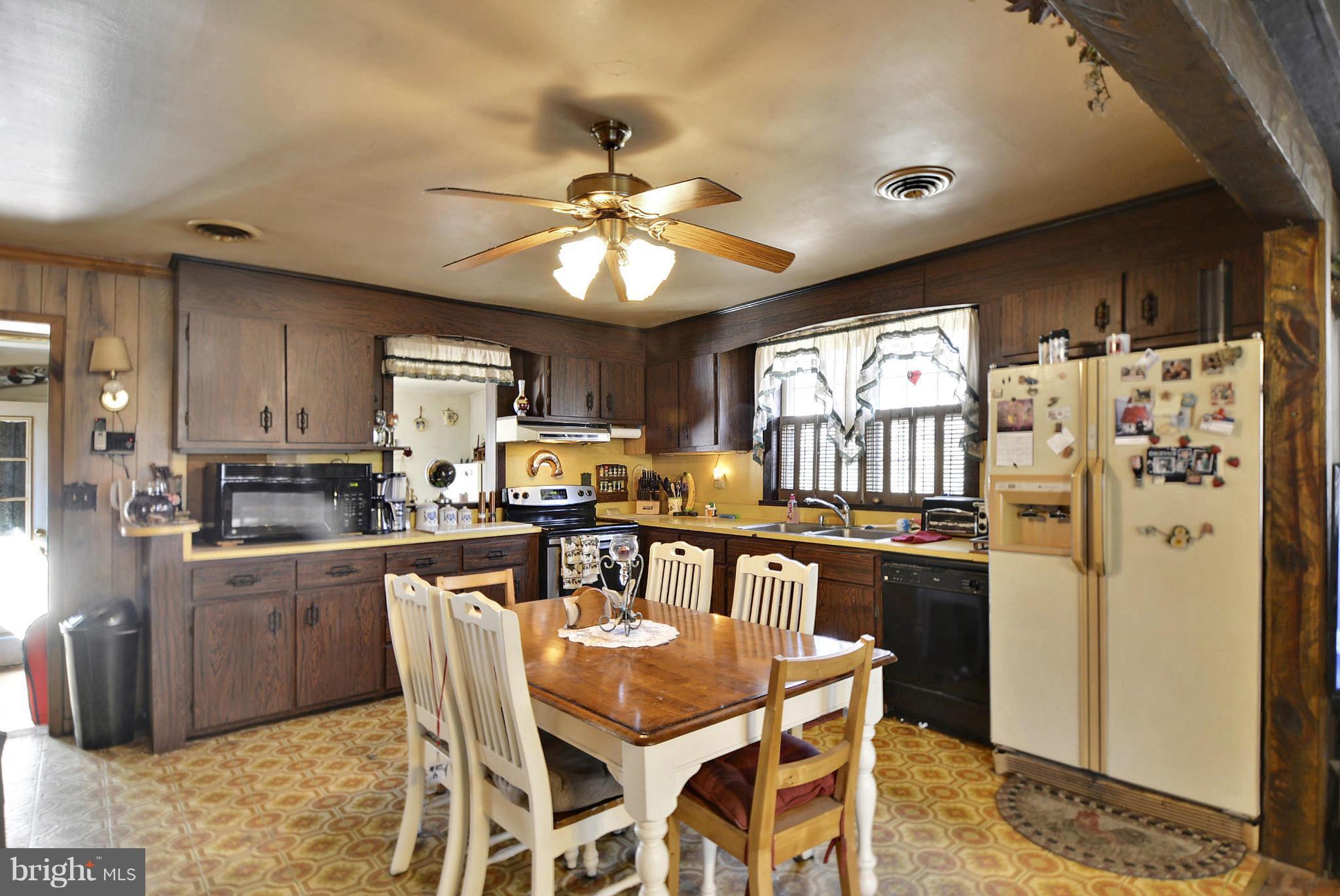 7954 Holly Road Pasadena, MD 21122 - Photo 9 of 20 Kitchen