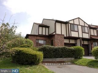 2 Devonshire Court Ewing, NJ 08628 - Photo 1 of 6