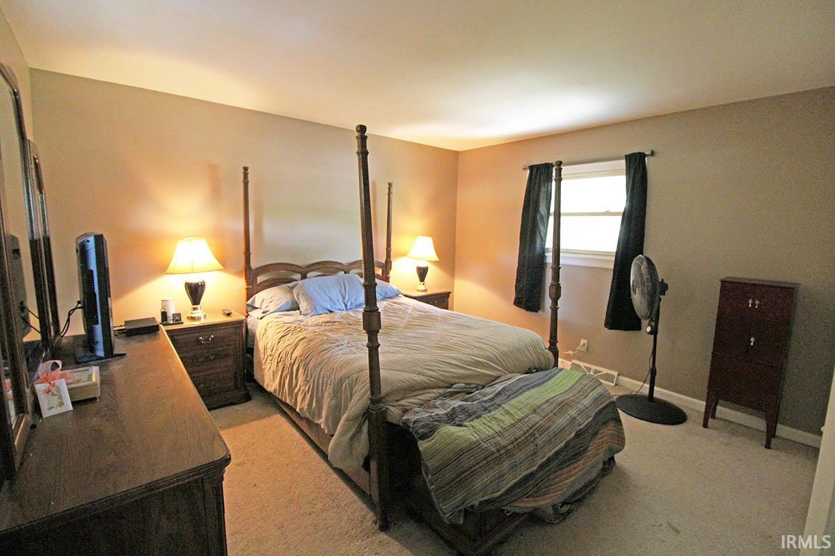 4610 Kuebler Road Evansville, IN 47720 - Photo 9 of 30