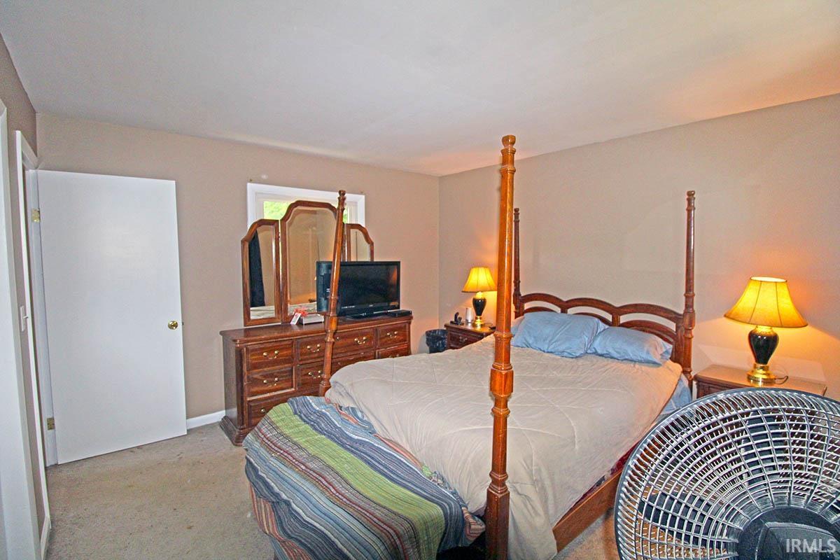 4610 Kuebler Road Evansville, IN 47720 - Photo 10 of 30