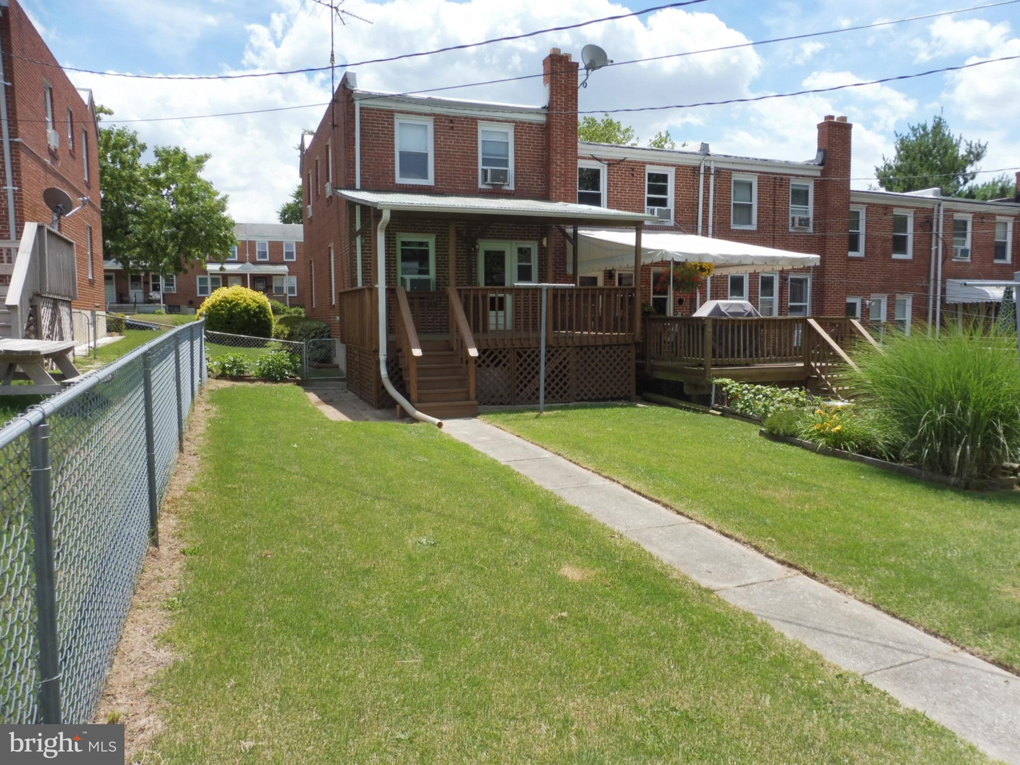 3648 Clarenell Road Baltimore, MD 21229 - Photo 2 of 25 Level rear yard