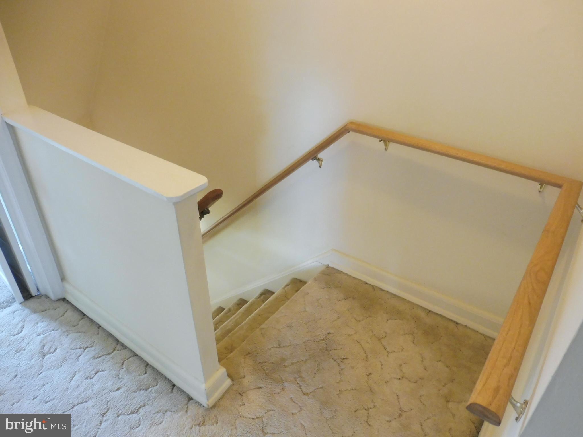 3648 Clarenell Road Baltimore, MD 21229 - Photo 11 of 25 Bedroom level landing
