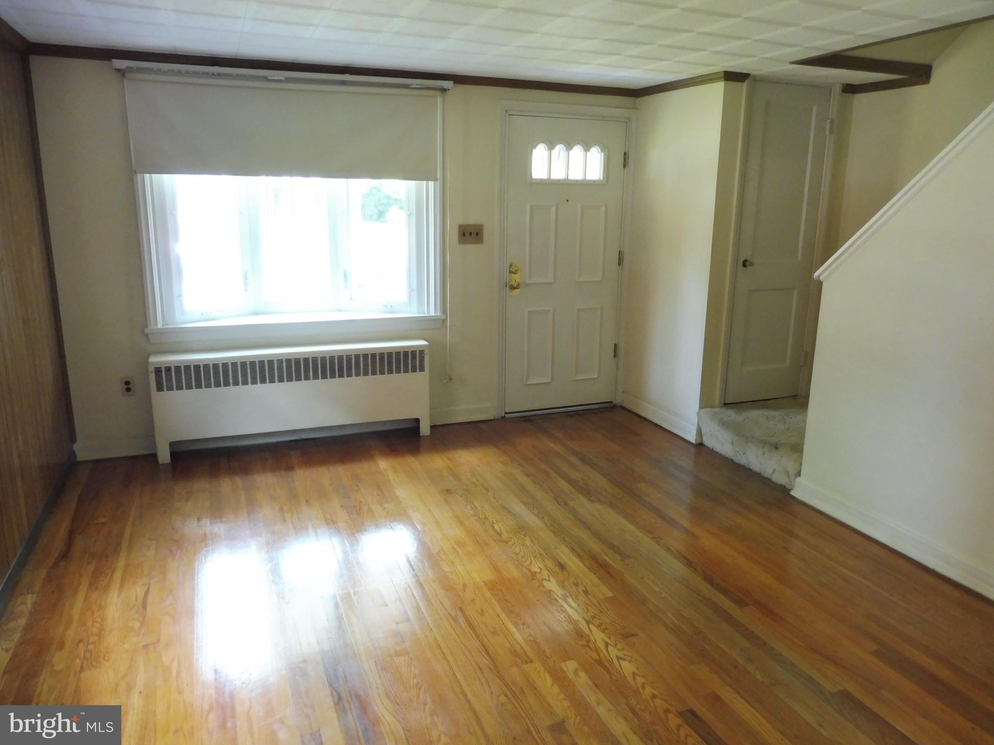3648 Clarenell Road Baltimore, MD 21229 - Photo 6 of 25 View of main front entrance