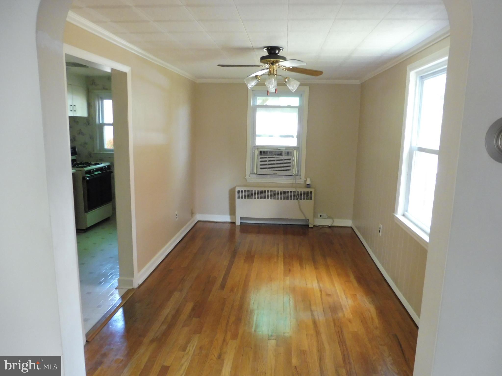 3648 Clarenell Road Baltimore, MD 21229 - Photo 7 of 25 Dining Room