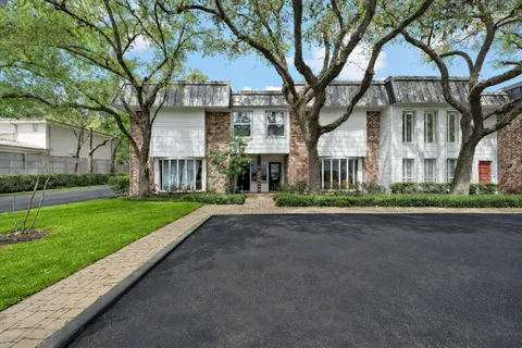 $475,000 | 8954 Chatsworth Drive, Houston, TX 77024