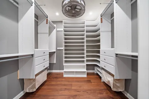 $475,000 | 8954 Chatsworth Drive, Houston, TX 77024