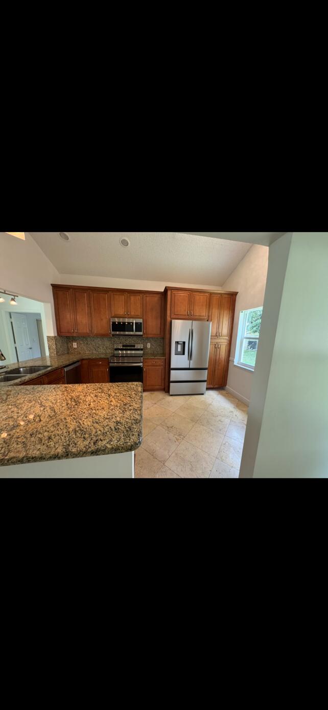 10180 Camelback Lane Boca Raton, FL 33498 - Photo 11 of 20 IMG_9242