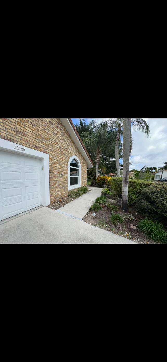 10180 Camelback Lane Boca Raton, FL 33498 - Photo 13 of 20 IMG_9239