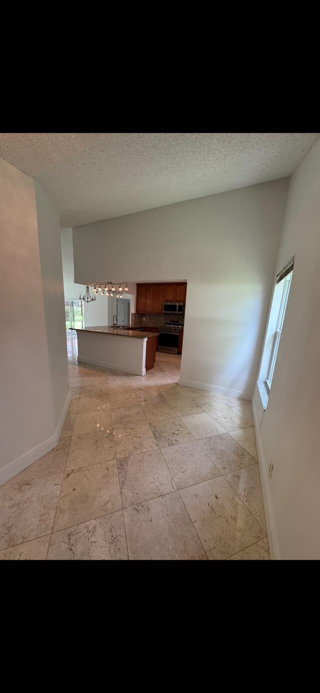 10180 Camelback Lane Boca Raton, FL 33498 - Photo 5 of 20 IMG_9240