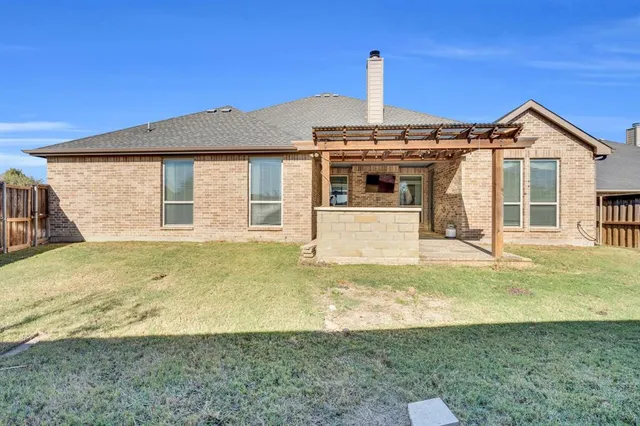 $499,999 | 7202 Lone Star Way, Midlothian, TX 76065