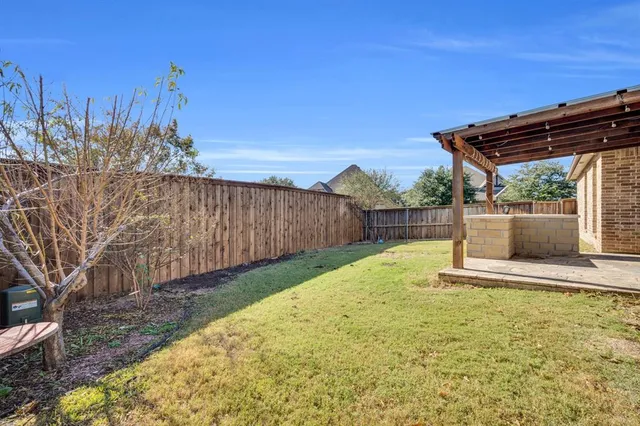 $499,999 | 7202 Lone Star Way, Midlothian, TX 76065