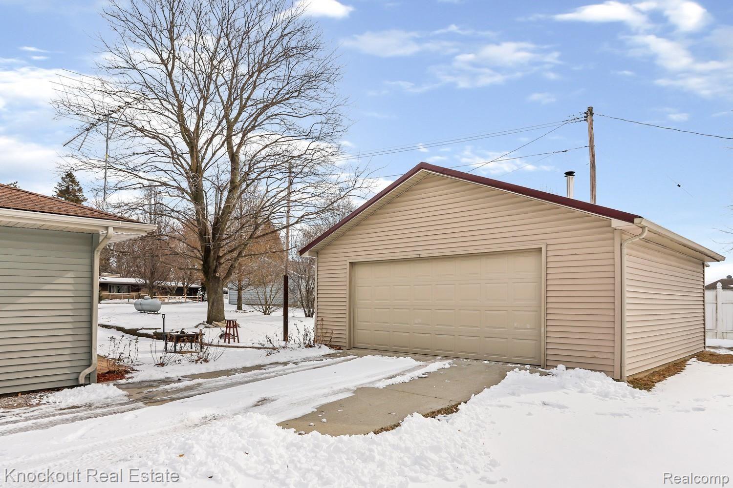 6111 Pinkerton Road Vassar, MI 48768 - Photo 26 of 32 6111 Pinkerton Rd Vassar-28.jpg