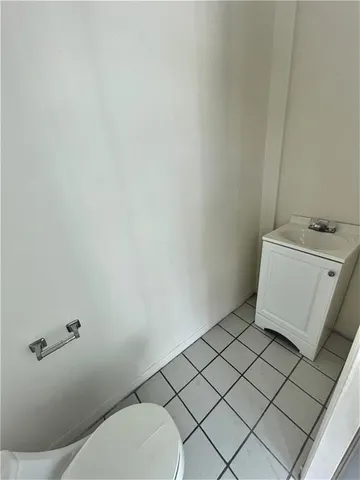 $3,000 | 304 Crisan Court, Orlando, FL 32824