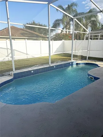 $3,000 | 304 Crisan Court, Orlando, FL 32824