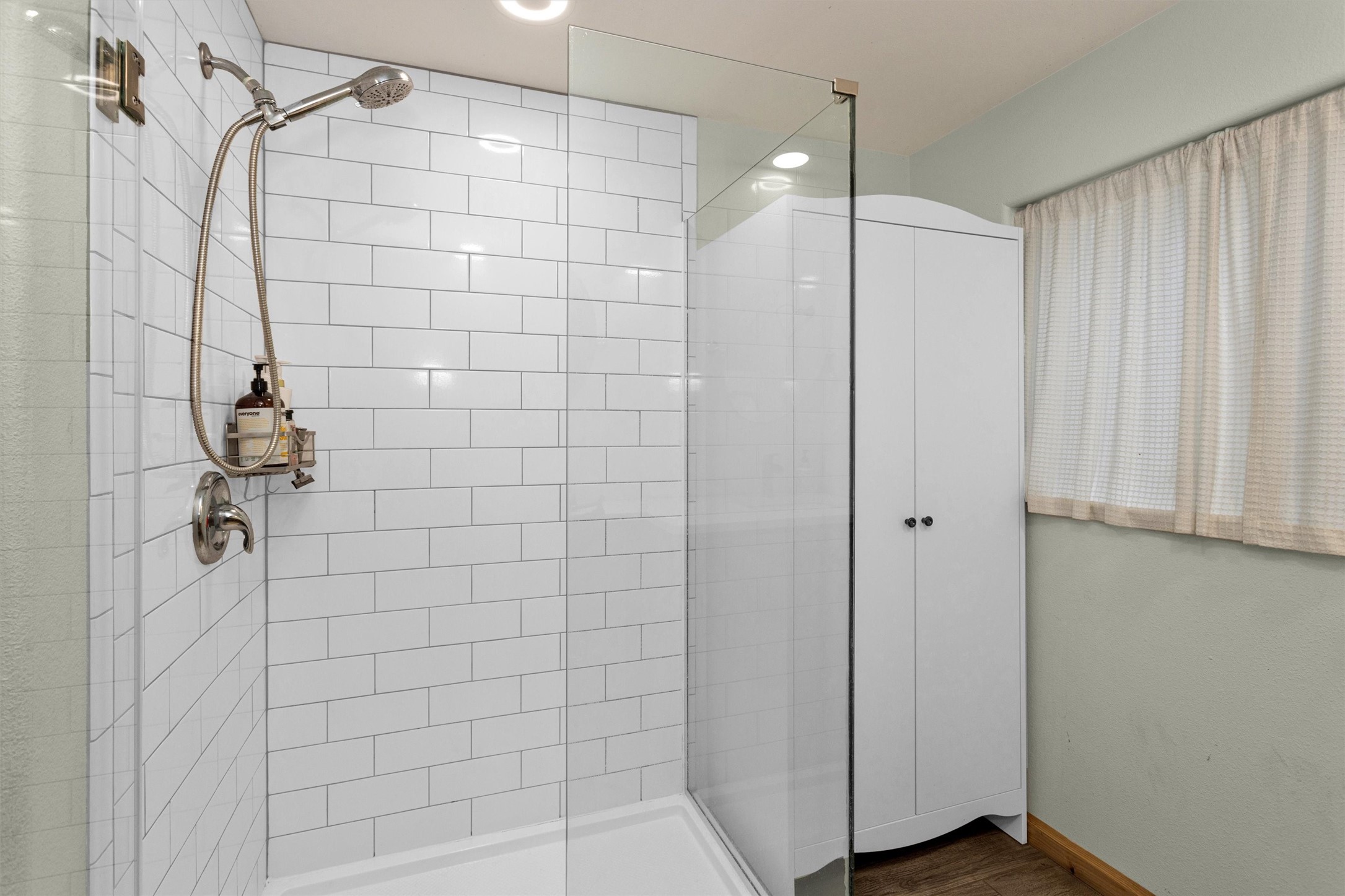 215 Fm 2929 Road Huntsville, TX 77340 - Photo 22 of 50 a bathroom with a shower