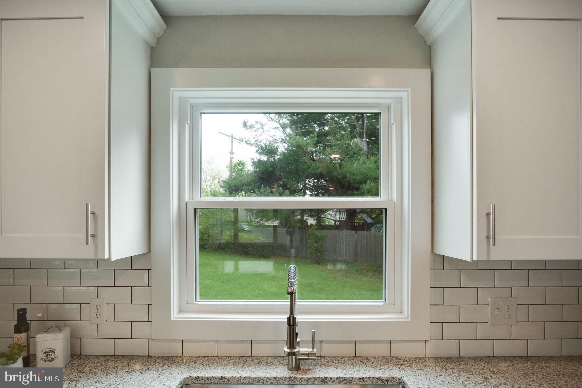 1055 Victoria Road Warminster, PA 18974 - Photo 12 of 23 Kitchen