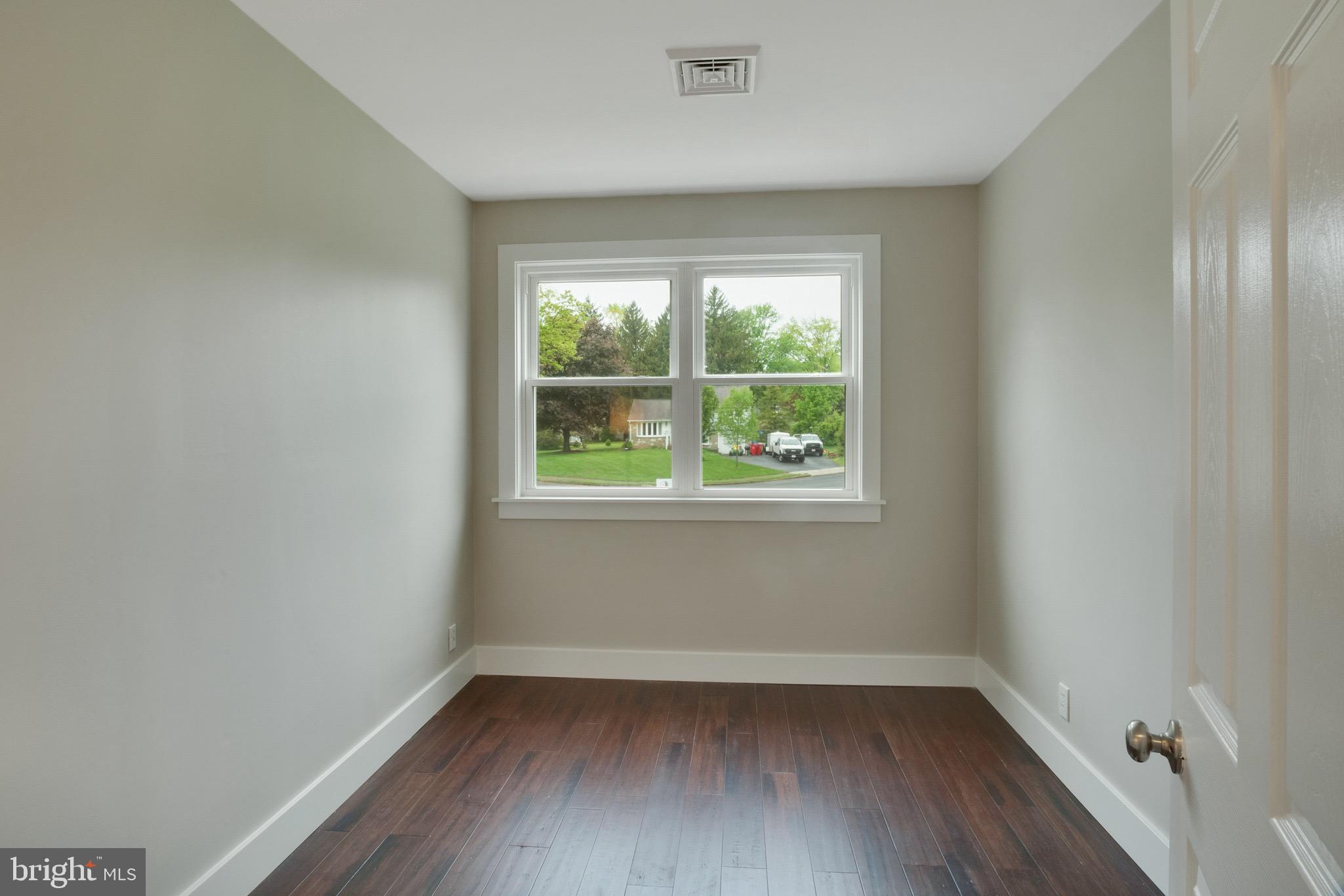 1055 Victoria Road Warminster, PA 18974 - Photo 18 of 23 Bedroom 2