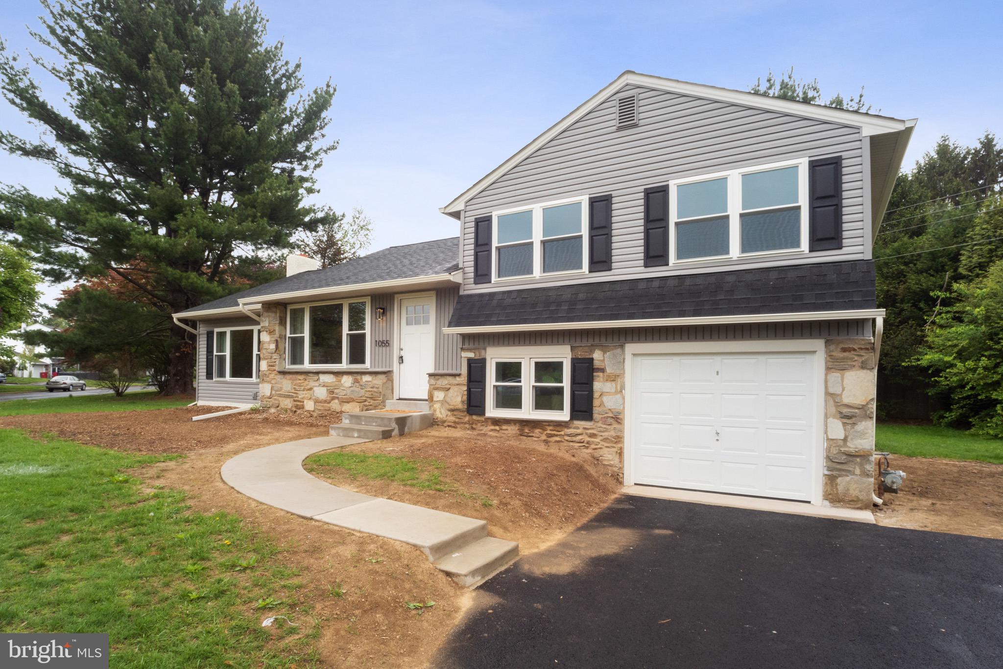 1055 Victoria Road Warminster, PA 18974 - Photo 3 of 23 Exterior Front