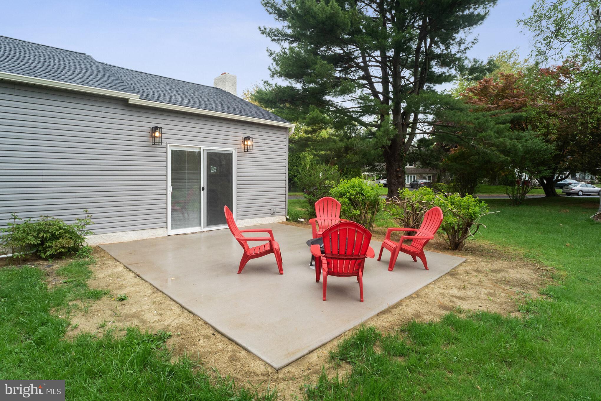 1055 Victoria Road Warminster, PA 18974 - Photo 23 of 23 Rear Patio