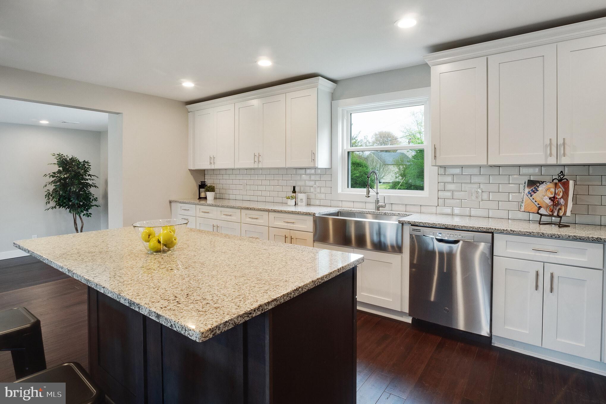 1055 Victoria Road Warminster, PA 18974 - Photo 9 of 23 Kitchen