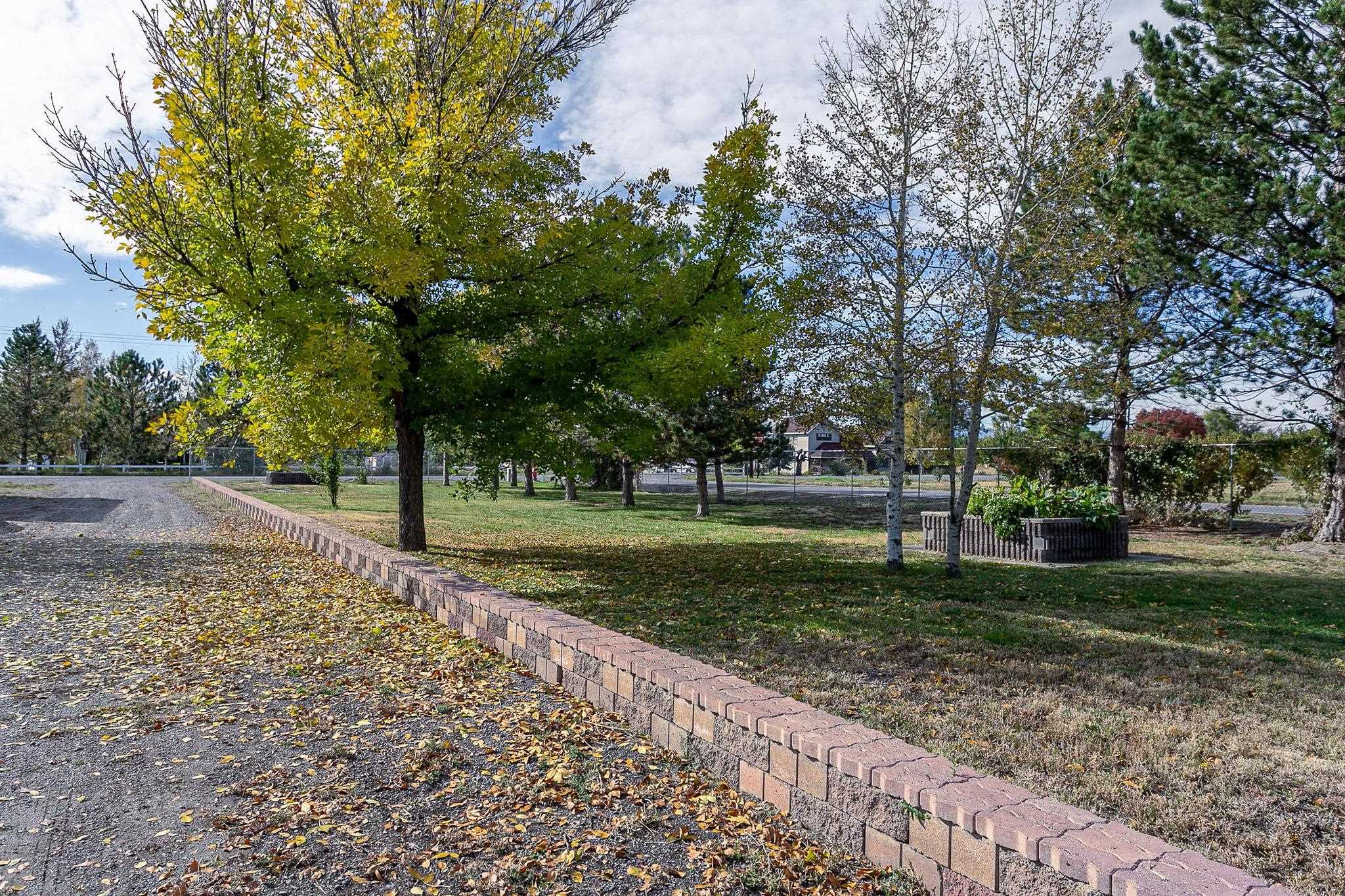 3612 G Road Palisade, CO 81526 - Photo 5 of 38 a view of a park with tree s