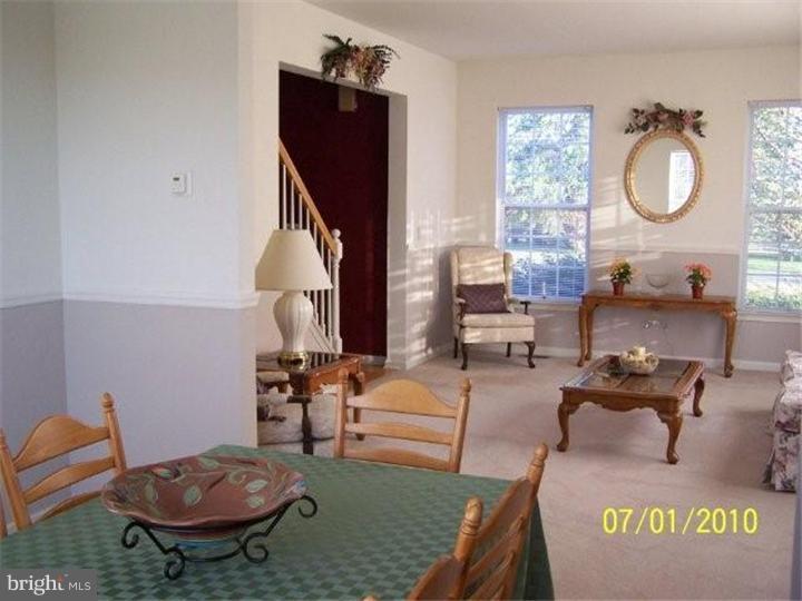 274 West Branch Road Oxford, PA 19363 - Photo 14 of 25 Living Room
