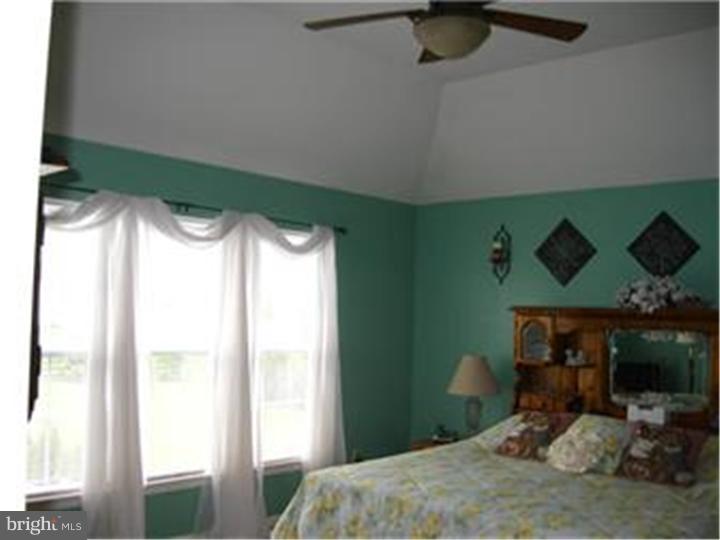 274 West Branch Road Oxford, PA 19363 - Photo 17 of 25 Master Bedroom