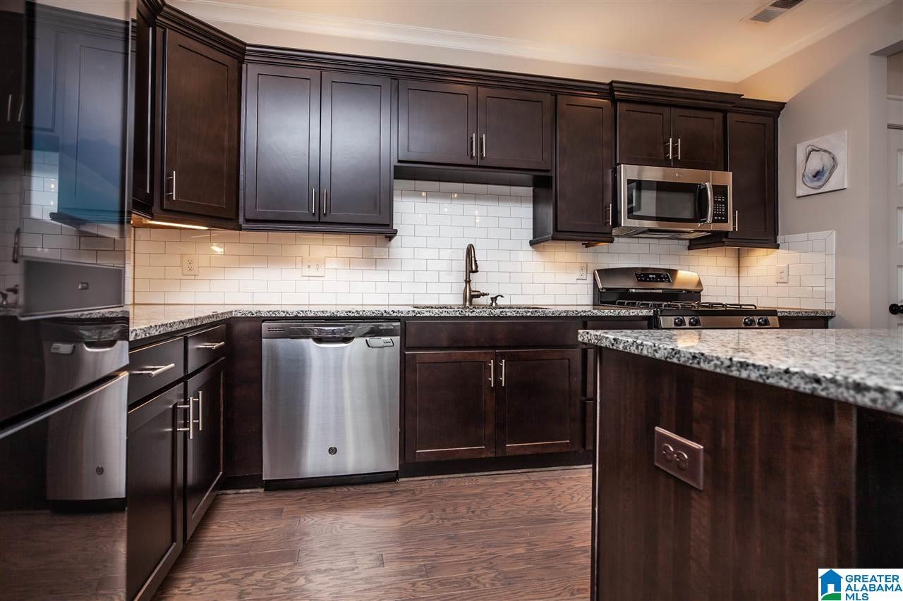 1445 Valley Trace Birmingham, AL 35210 - Photo 13 of 37