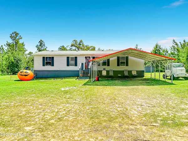 $250,000 | 207 Himalayan Street, Interlachen, FL 32148
