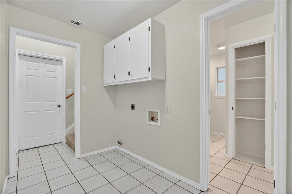 4697 Holbrook Road Springtown, TX 76082 - Photo 22 of 35